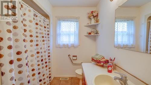 11375 Reiswig Road, Lake Country, BC - Indoor Photo Showing Bathroom