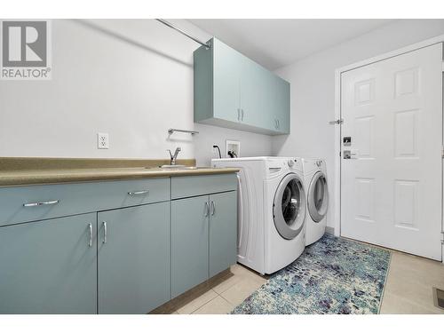 2553 Wild Horse Drive, West Kelowna, BC - Indoor Photo Showing Laundry Room