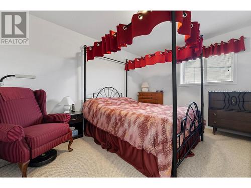 2553 Wild Horse Drive, West Kelowna, BC - Indoor Photo Showing Bedroom