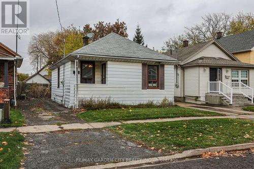 21 Trapnell St, St. Catharines, ON - Outdoor