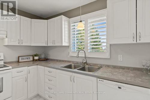 5 Hapley Circ, Kawartha Lakes, ON - Indoor Photo Showing Kitchen With Double Sink