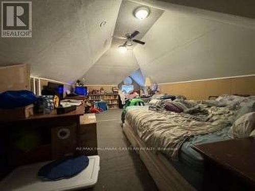 471 Bolivar St, Peterborough, ON - Indoor Photo Showing Bedroom
