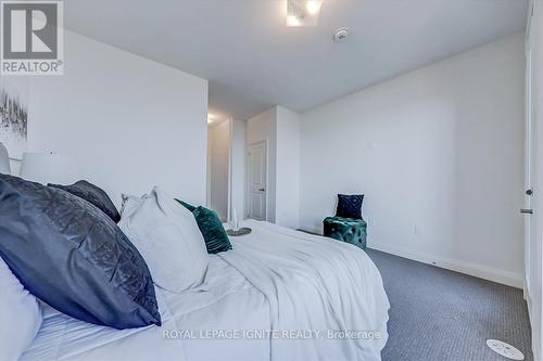 833 Port Darlington Rd, Clarington, ON - Indoor Photo Showing Bedroom