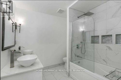 66 Hutton Pl, Clarington, ON - Indoor Photo Showing Bathroom