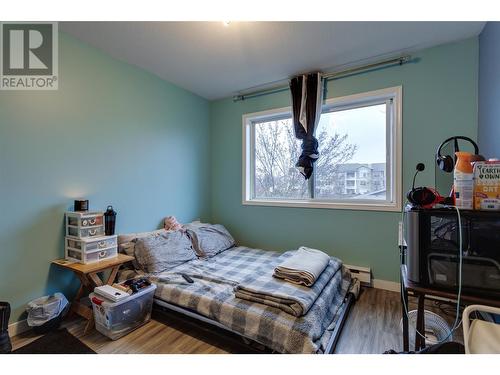 669 Houghton Road Unit# 415, Kelowna, BC - Indoor Photo Showing Bedroom