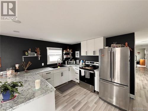 18 View Lane, Jacksonville, NB - Indoor Photo Showing Kitchen With Stainless Steel Kitchen With Double Sink