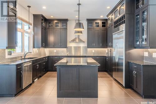739 Beechdale Way, Saskatoon, SK - Indoor Photo Showing Kitchen With Upgraded Kitchen