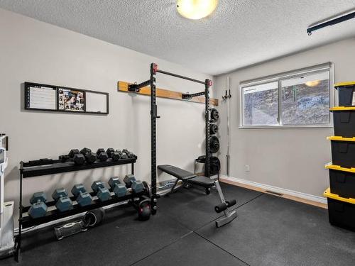 5343 Ronde Lane, Kamloops, BC - Indoor Photo Showing Gym Room