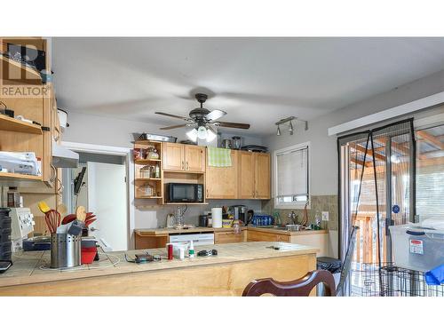 842 Walrod Street, Kelowna, BC - Indoor Photo Showing Kitchen
