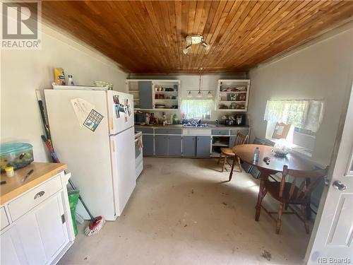964 Route 750, Moores Mills, NB - Indoor Photo Showing Kitchen With Double Sink