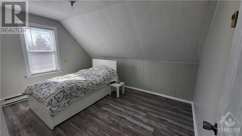 110 Jarvis Street, Cornwall, ON - Indoor Photo Showing Bedroom