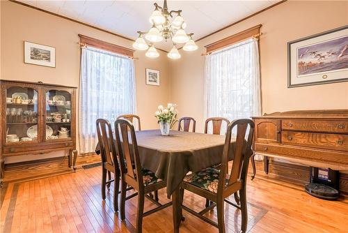52 Blake Street, Hamilton, ON - Indoor Photo Showing Dining Room