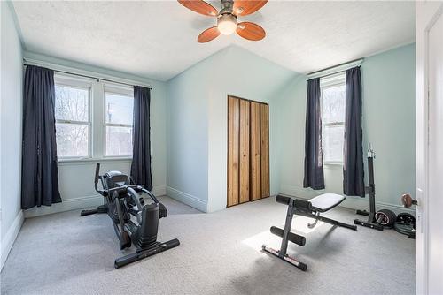 52 Blake Street, Hamilton, ON - Indoor Photo Showing Gym Room