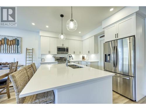 14 Lambert Court, Osoyoos, BC - Indoor Photo Showing Kitchen With Double Sink With Upgraded Kitchen