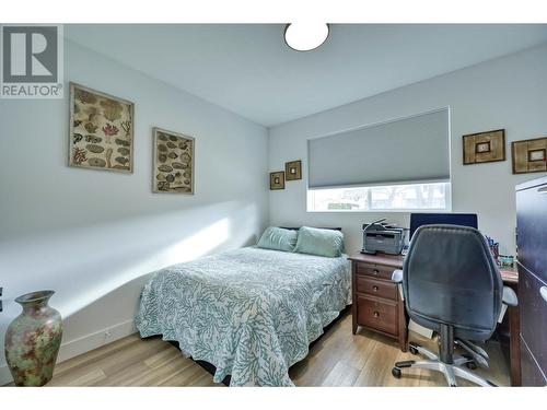 14 Lambert Court, Osoyoos, BC - Indoor Photo Showing Bedroom