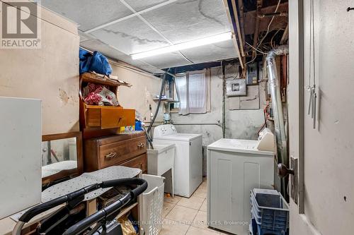 305 Scholfield Ave S, Welland, ON - Indoor Photo Showing Laundry Room