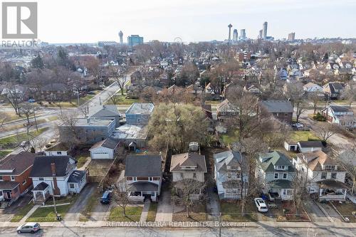 4986 Willmott St, Niagara Falls, ON - Outdoor With View