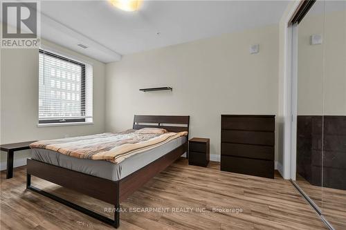 #420 -118 King St E, Hamilton, ON - Indoor Photo Showing Bedroom