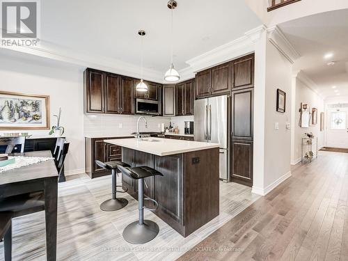 36 Amarillo Rd, Brampton, ON - Indoor Photo Showing Kitchen With Upgraded Kitchen