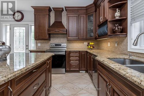 9 Tucson Road E, Tiny, ON - Indoor Photo Showing Kitchen With Double Sink With Upgraded Kitchen