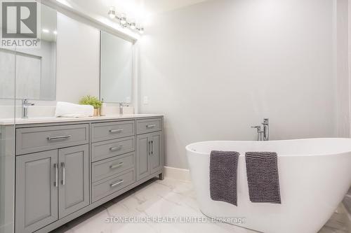 6 Weller Crescent, Peterborough, ON - Indoor Photo Showing Bathroom