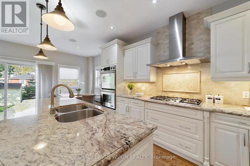 66 Northridge Ave, Toronto, ON - Indoor Photo Showing Kitchen With Double Sink With Upgraded Kitchen