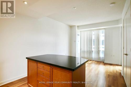 #909 -85 Bloor St E, Toronto, ON - Indoor Photo Showing Other Room