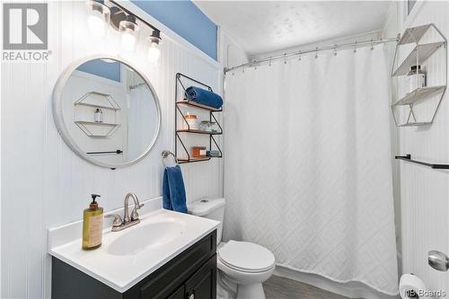 203 Mcneill Avenue, Fredericton, NB - Indoor Photo Showing Bathroom