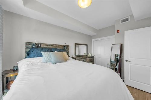 2605 Binbrook Road|Unit #315, Binbrook, ON - Indoor Photo Showing Bedroom