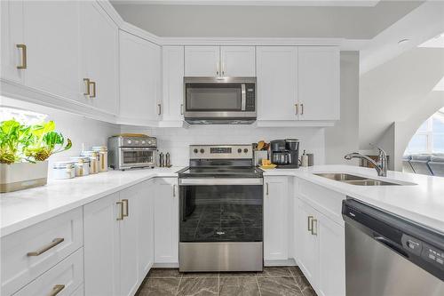 2605 Binbrook Road|Unit #315, Binbrook, ON - Indoor Photo Showing Kitchen With Stainless Steel Kitchen With Double Sink