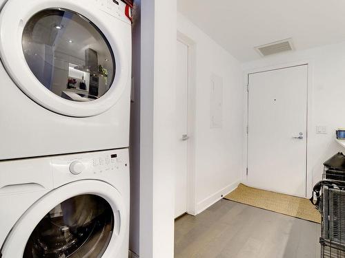 Salle de lavage - 606-738 Rue St-Paul O., Montréal (Ville-Marie), QC - Indoor Photo Showing Laundry Room