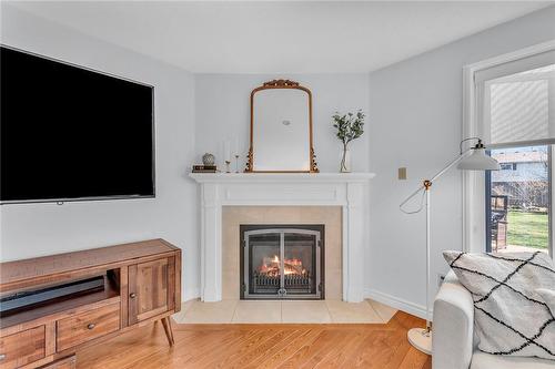 42 Caledonia Drive, Caledonia, ON - Indoor Photo Showing Living Room With Fireplace