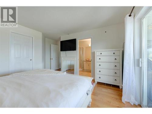 2912 Glen Abbey Place, West Kelowna, BC - Indoor Photo Showing Bedroom