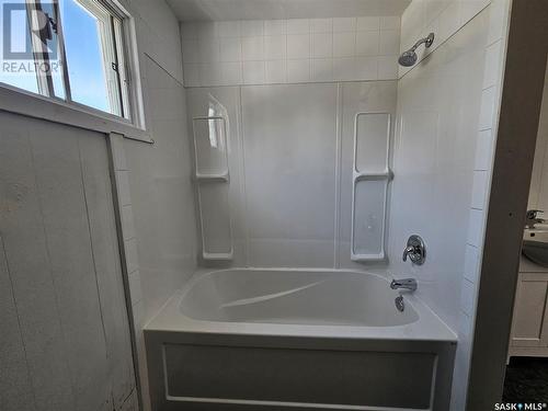 1292 106Th Street, North Battleford, SK - Indoor Photo Showing Bathroom