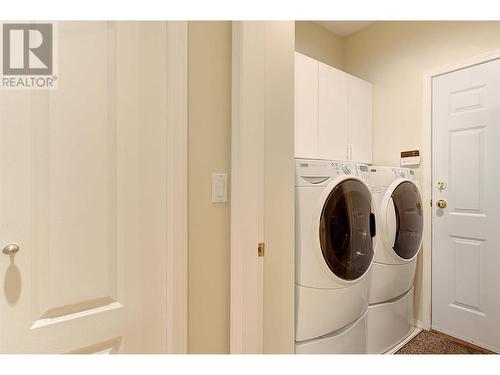5251 Sutherland Road, Peachland, BC - Indoor Photo Showing Laundry Room