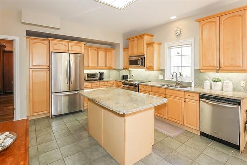 104 Main Street E, Grimsby, ON - Indoor Photo Showing Kitchen With Double Sink