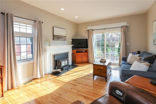 104 Main Street E, Grimsby, ON - Indoor Photo Showing Living Room With Fireplace