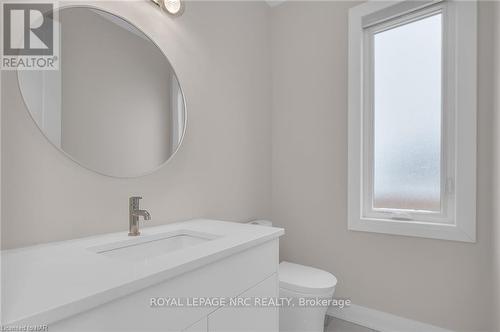 13 - 1465 Station Street, Pelham, ON - Indoor Photo Showing Bathroom