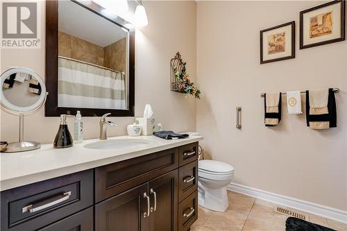 13 Eleanor Drive, Long Sault, ON - Indoor Photo Showing Bathroom
