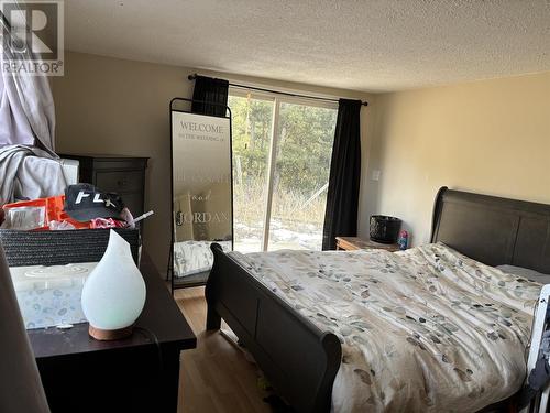 2487 Firwood Hill Road, Williams Lake, BC - Indoor Photo Showing Bedroom