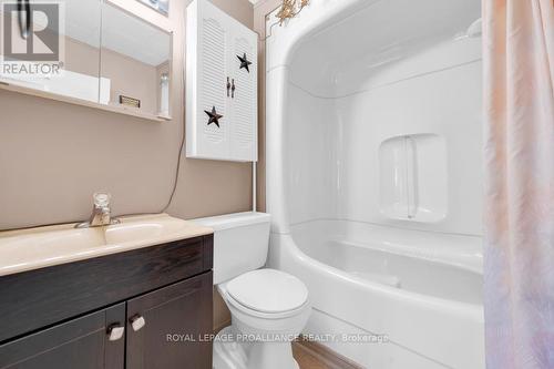 23 Bannockburn Road, Madoc, ON - Indoor Photo Showing Bathroom