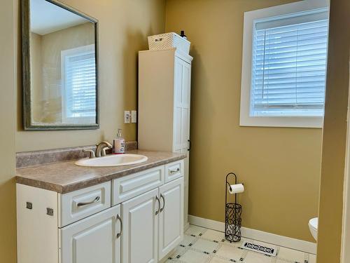 117 Wattsville Road, Cranbrook, BC - Indoor Photo Showing Bathroom