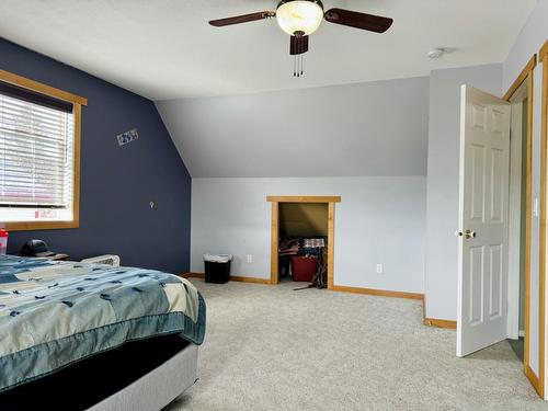 117 Wattsville Road, Cranbrook, BC - Indoor Photo Showing Bedroom