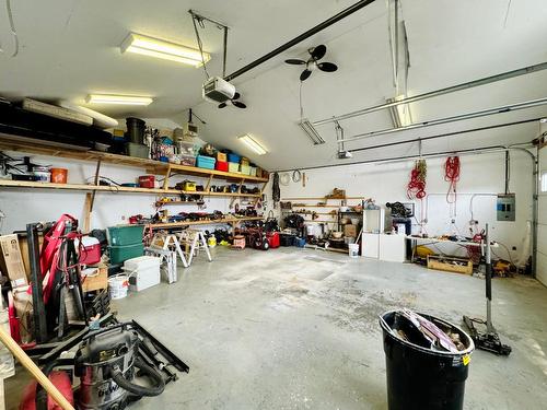 117 Wattsville Road, Cranbrook, BC - Indoor Photo Showing Garage