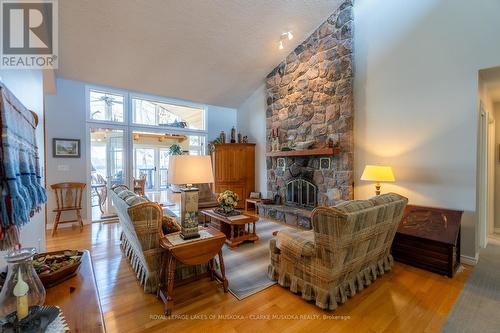 2612 Baguley Rd, Severn, ON - Indoor Photo Showing Living Room With Fireplace