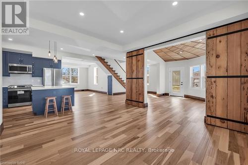 2076 Main Street N, Haldimand, ON - Indoor Photo Showing Kitchen