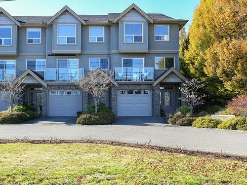 4-2475 Mansfield Dr, Courtenay, BC - Outdoor With Facade