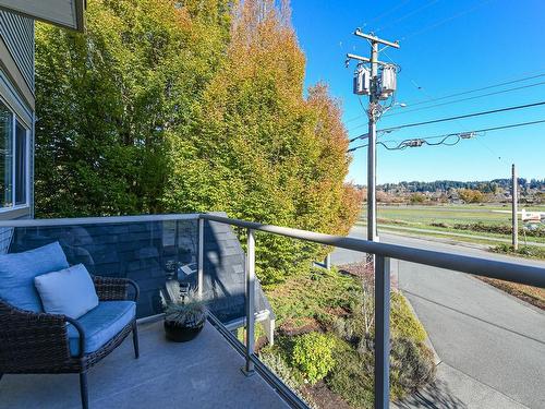 4-2475 Mansfield Dr, Courtenay, BC - Outdoor