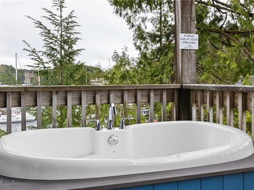 809-1971 Harbour Dr, Ucluelet, BC - Outdoor With Balcony