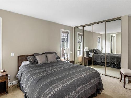 711 Clayton Rd, North Saanich, BC - Indoor Photo Showing Bedroom